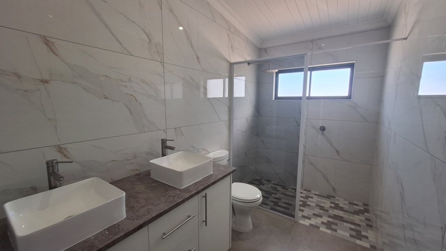 2 Bedroom Property for Sale in Laaiplek Western Cape